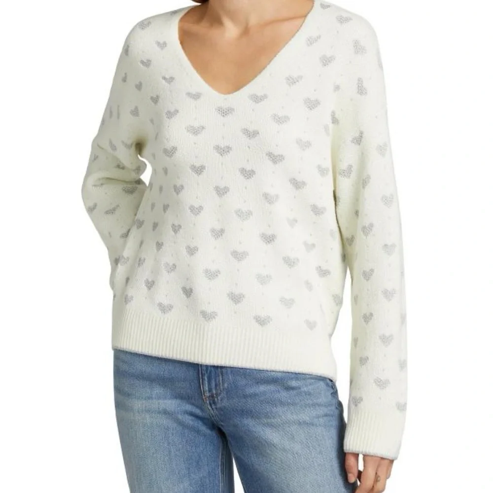 Splendid Cream V-Neck Sweater with Gray Heart Pattern - Picture 4 of 4